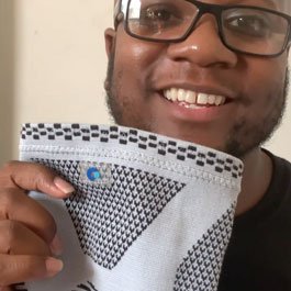 Man wearing the Compressa Knee Sleeve